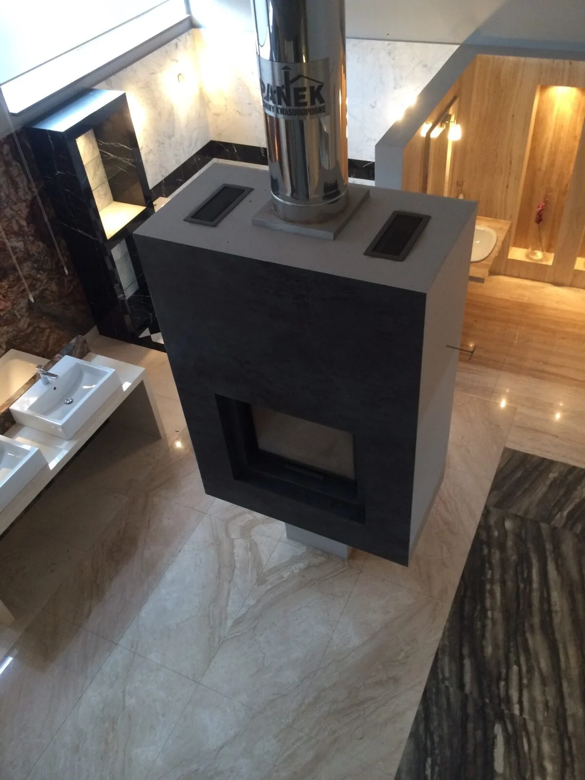 spiek kwarcowy kominek